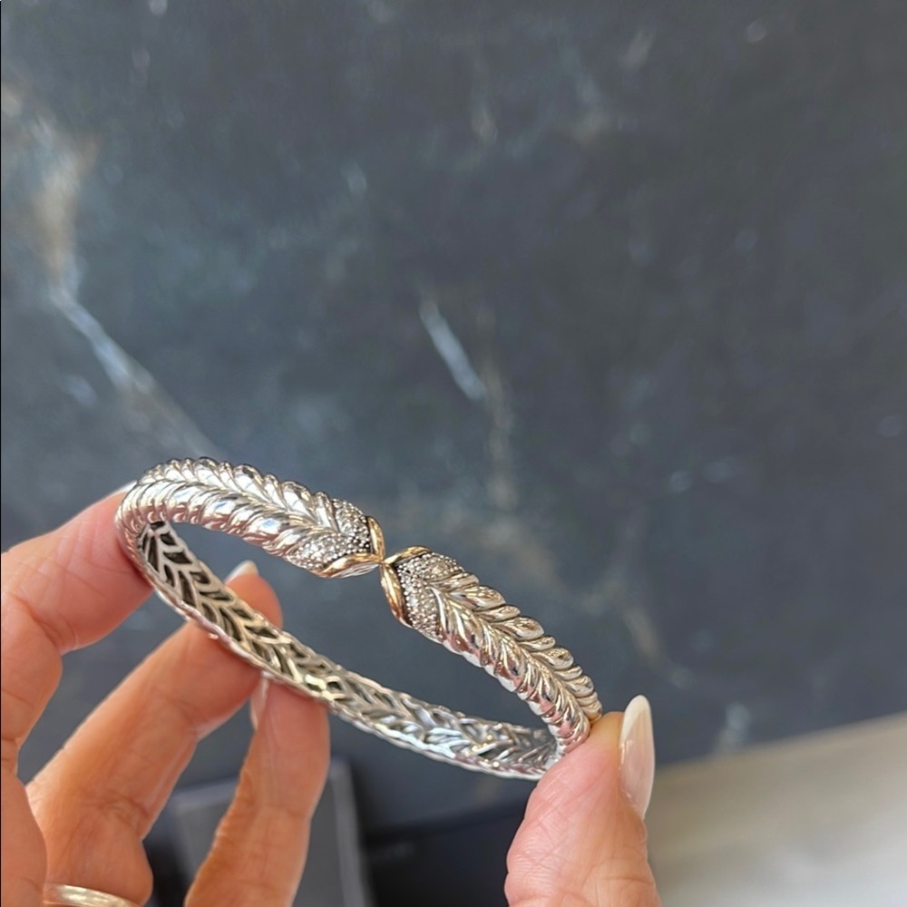 Elegant Silver and Gold Women's Bracelet